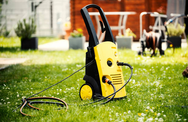Best Animal Enclosure Cleaning  in Lakewood, IL